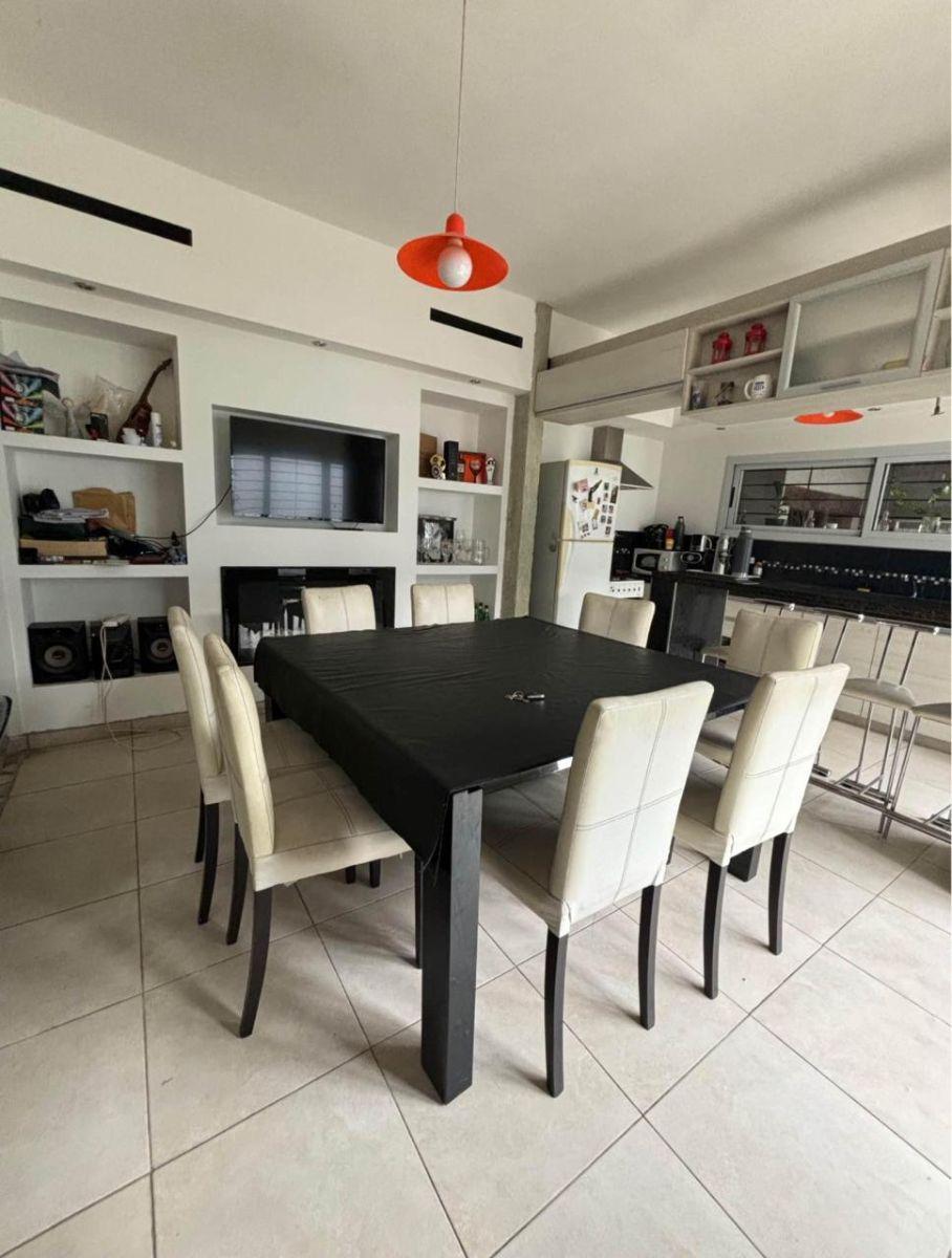 CASA PREMIUM EN VENTA – BARRIO MARECHAL/ALBERDI (CÓRDOBA) - CON PILETA - Imagen 2