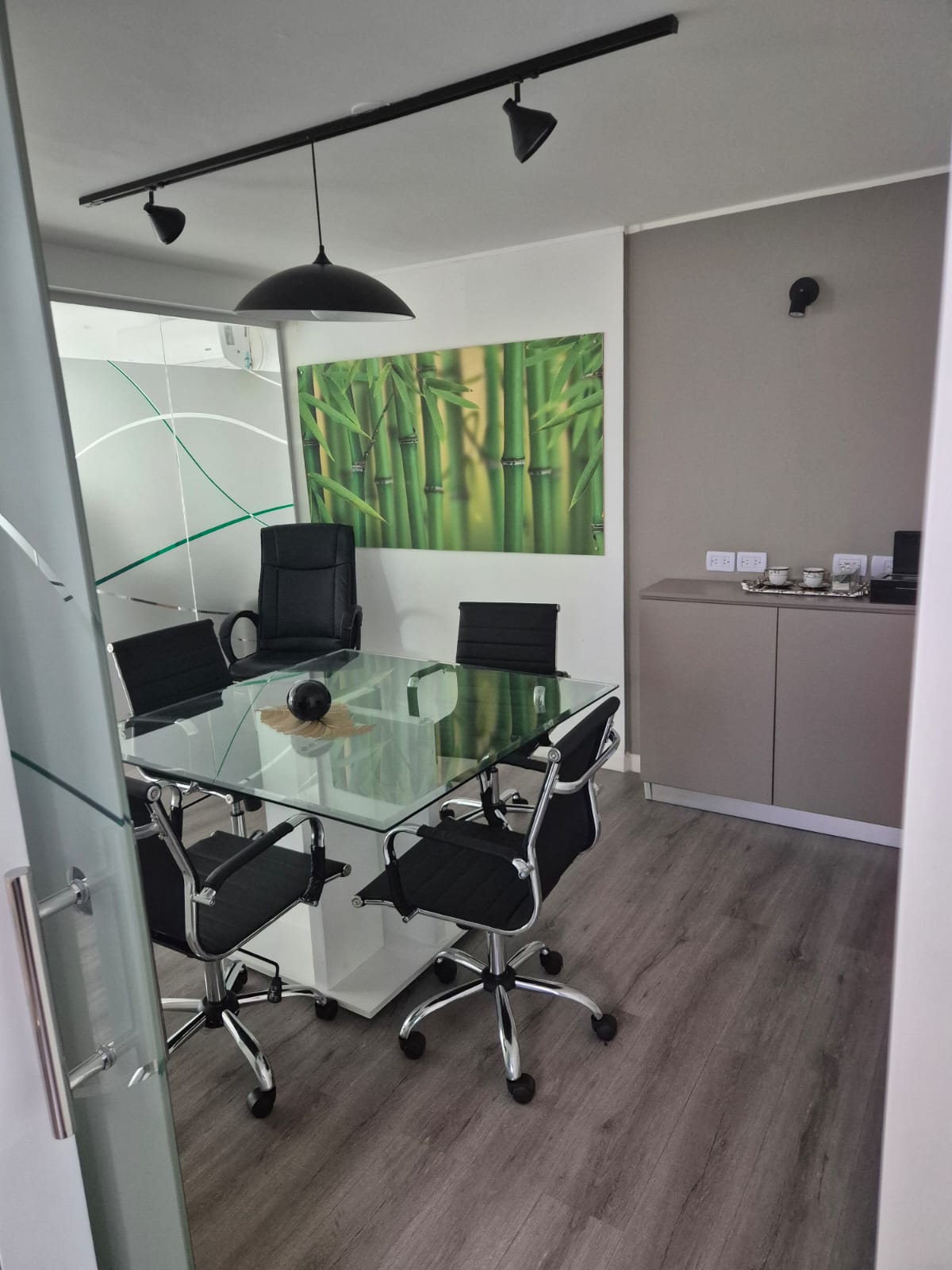 Oficina Amoblada en Nueva Córdoba - Imagen 1