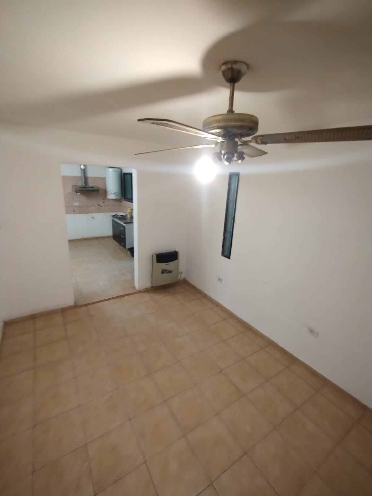 🏡 Casa de 3 Dormitorios con Garage Doble y Patio con Asador – ¡Ideal para Familia! - Imagen 12