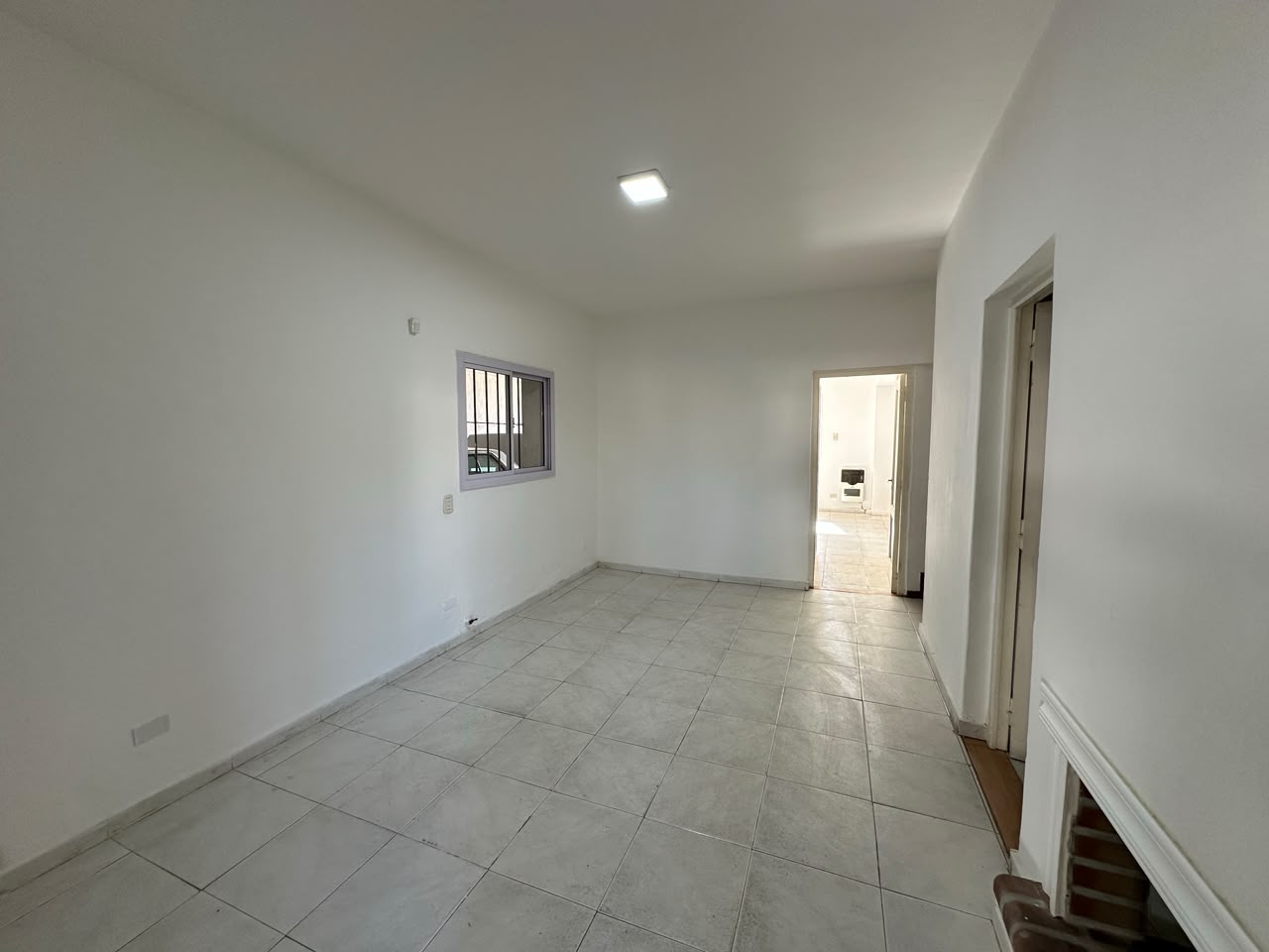 HERMOSA CASA + AMPLIO QUINCHO - En ALBERDI - Imagen 41