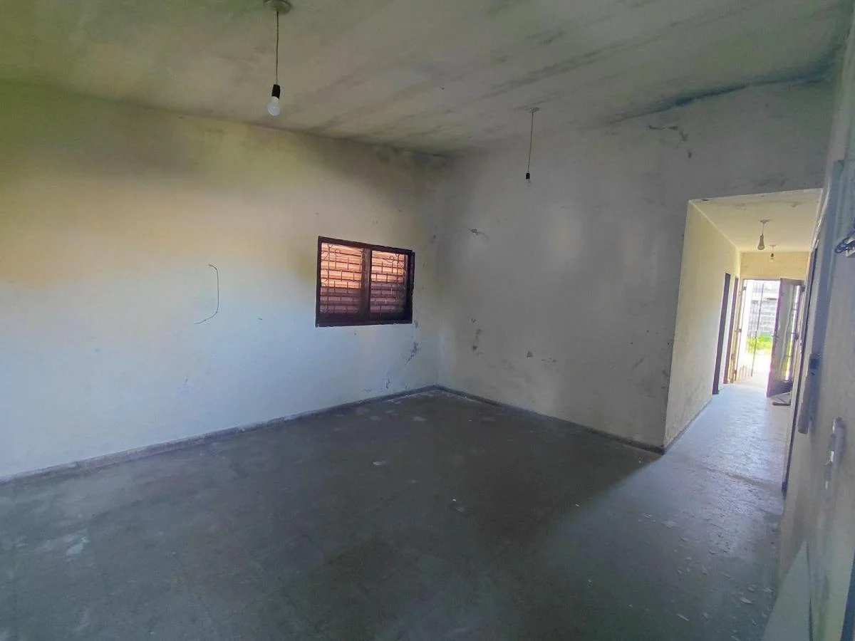 Oportunidad de inversión- Casa a refaccionar en B° Cabildo - Imagen 9