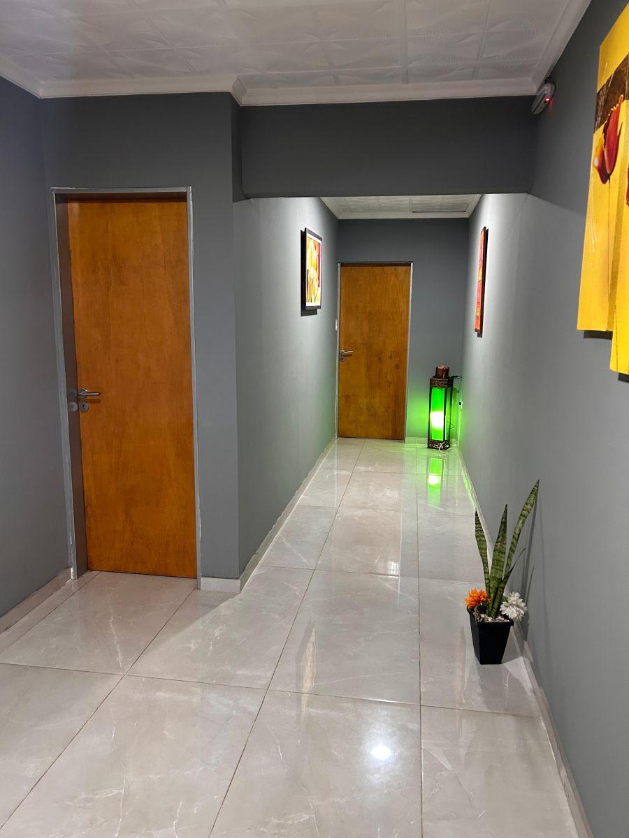 Oportunidad Única: Casa Amplia y Luminosa (3 Años) con Pileta en 1.600 m² de Terreno - Imagen 14